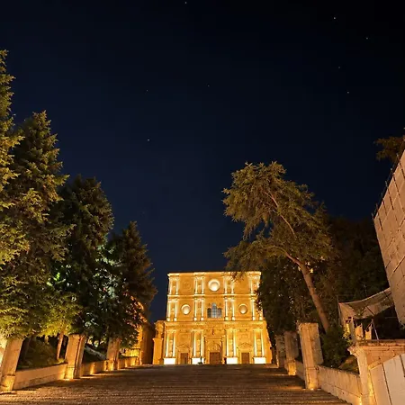 La Finestra Sulla Basilica - Centro Storico - Bagni Privati Esterni 3* L'Aquila